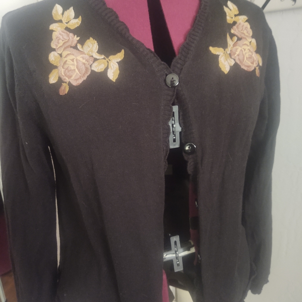 Embroidered cardigan